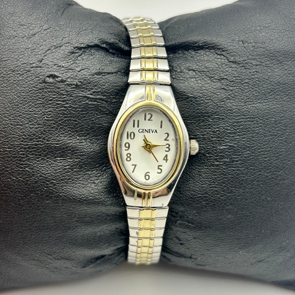 Geneva Two-Tone Watch Oval Face Silver Gold Strech Band Quartz New Battery